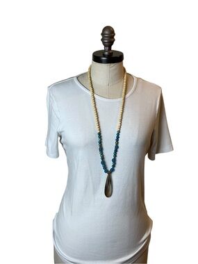 Long Beaded Necklace with Teardrop Pendant in Natural and Teal